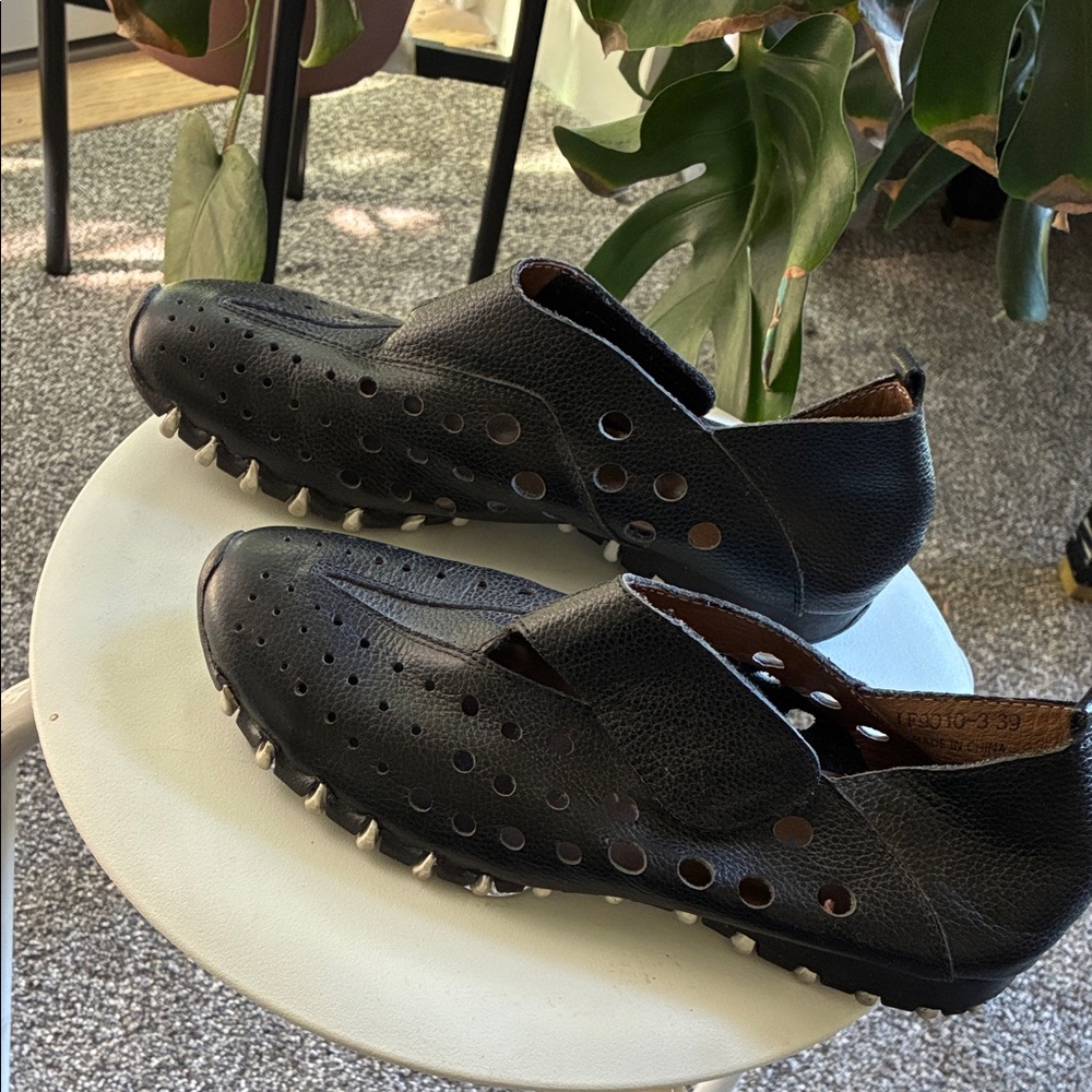 Stylish Black Women's Loafers